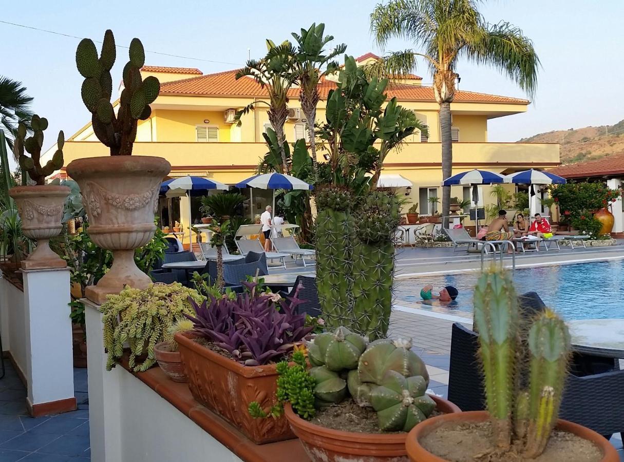 Hotel Damanse Santa Domenica  Kültér fotó