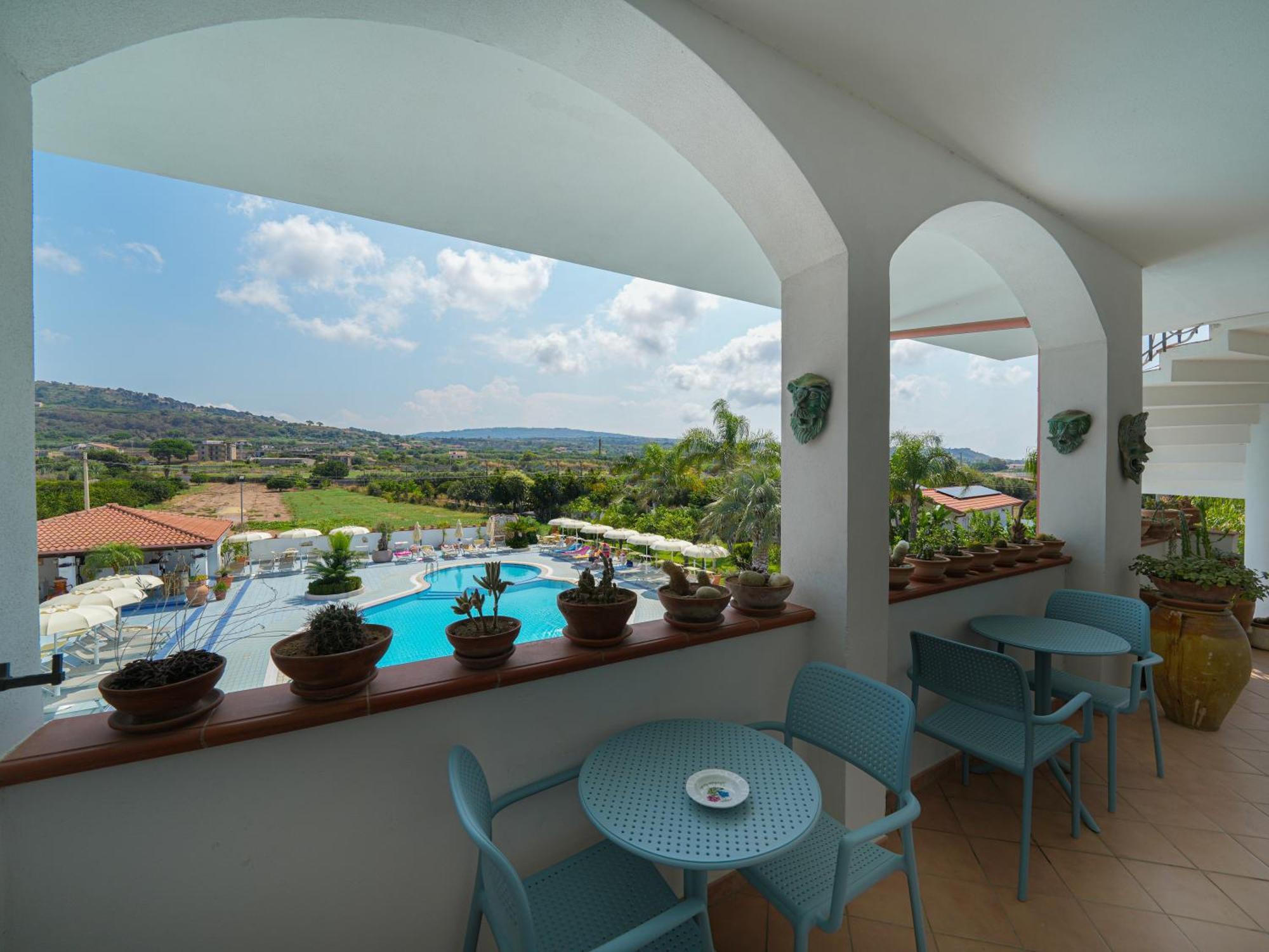 Hotel Damanse Santa Domenica  Kültér fotó